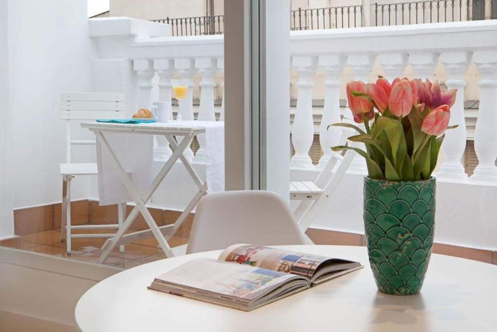 شقة Luminoso Apartamento Con Terraza En Sol مدريد المظهر الخارجي الصورة