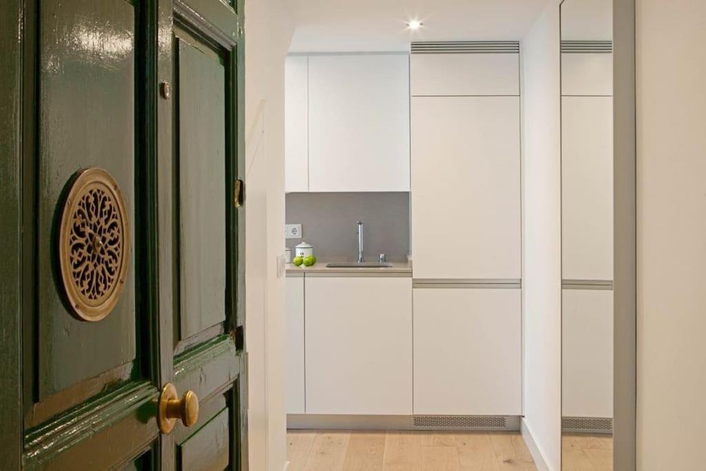 شقة Luminoso Apartamento Con Terraza En Sol مدريد المظهر الخارجي الصورة